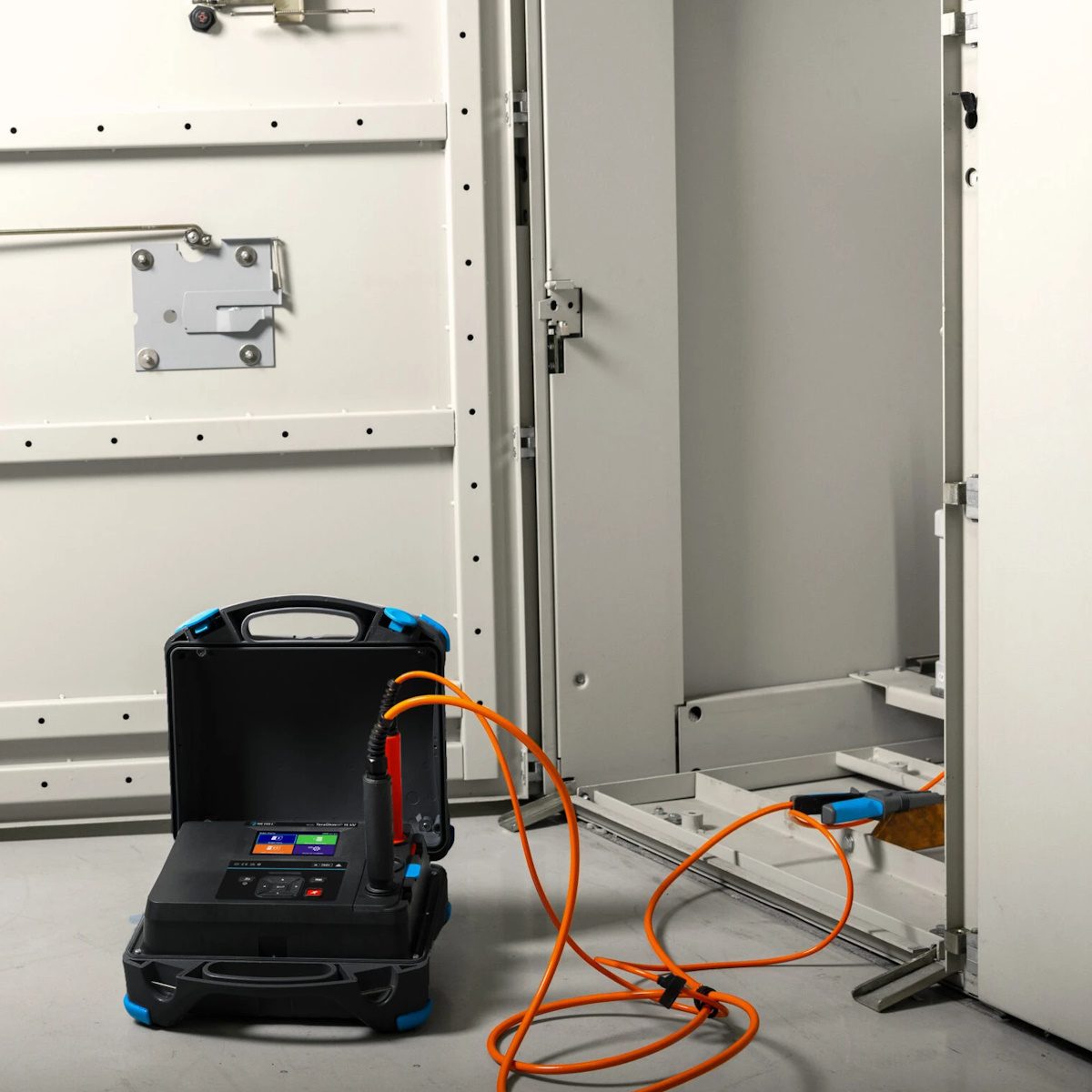 Metrel MI-3211 TeraOhm-HP 10 kV Insulation Tester - Image 5